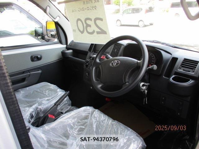 Toyota TOWNACE VAN 2025-08 1247086-1