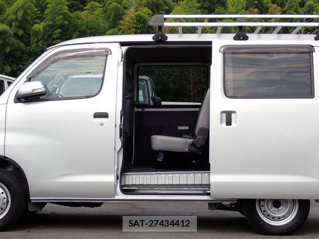 Toyota TOWNACE VAN 2023-12 1304867-4