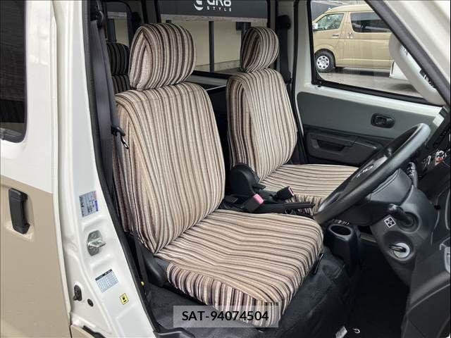 Toyota TOWNACE VAN 2017-12 1356001-6