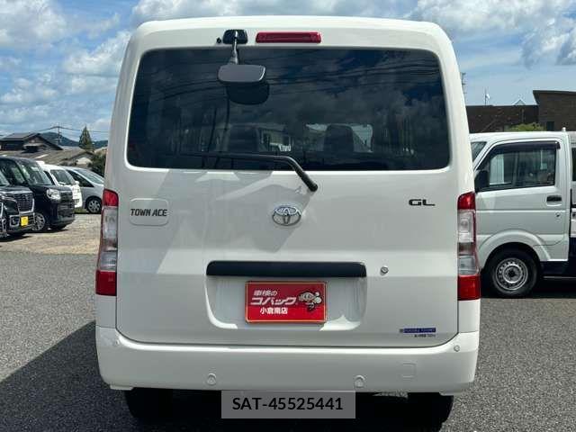 Toyota TOWNACE VAN 2025-10 1496497-6