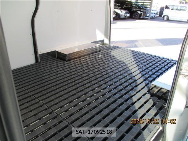 Toyota TOWNACE VAN 2023-08 1664781-10