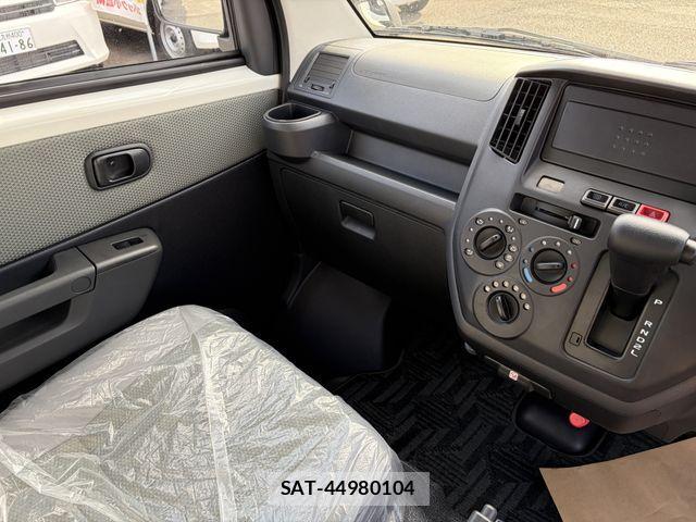 Toyota TOWNACE VAN 2025-11 2355119-18