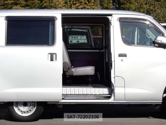 Toyota TOWNACE VAN 2022-07 3068748-5