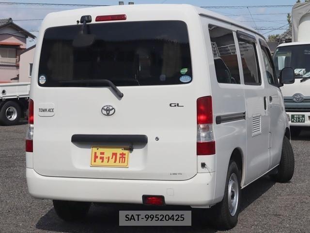 Toyota TOWNACE VAN 2018-07 4332294-4