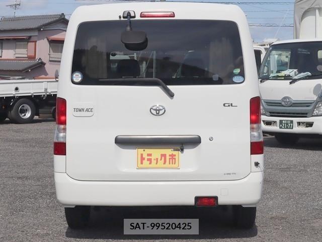 Toyota TOWNACE VAN 2018-07 4332294-5