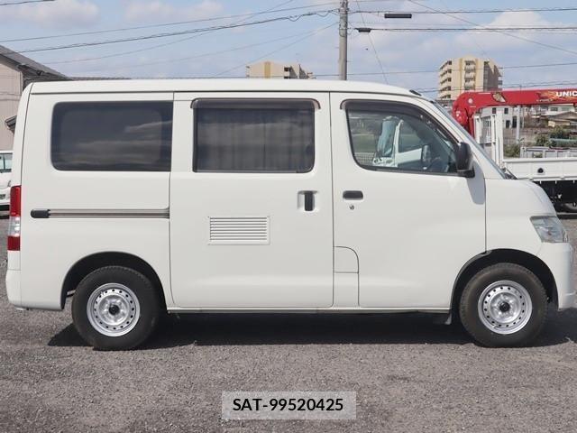 Toyota TOWNACE VAN 2018-07 4332294-7