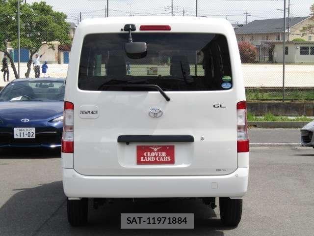 Toyota TOWNACE VAN 2021-02 6615275-12