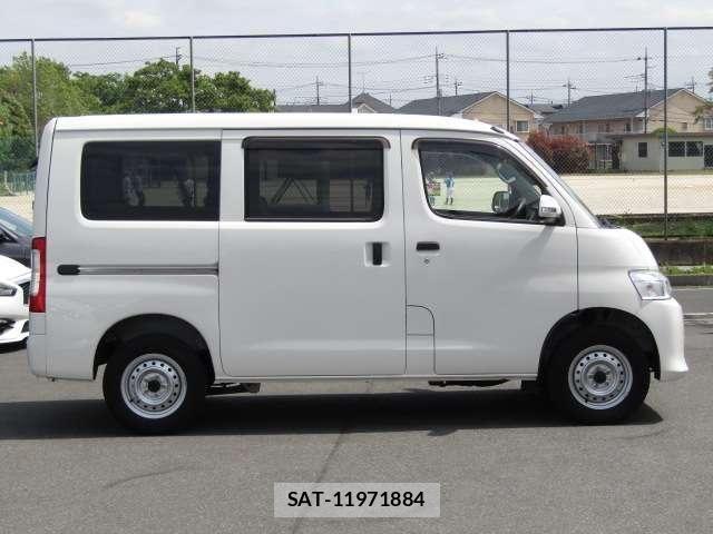 Toyota TOWNACE VAN 2021-02 6615275-14