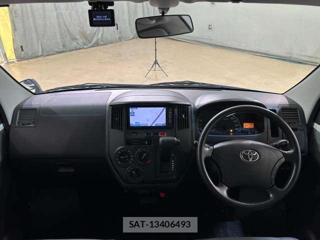 Toyota TOWNACE VAN 2018-04 7226181-11