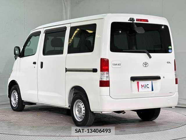 Toyota TOWNACE VAN 2018-04 7226181-6