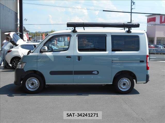 Toyota TOWNACE VAN 2021-10 7458434-23