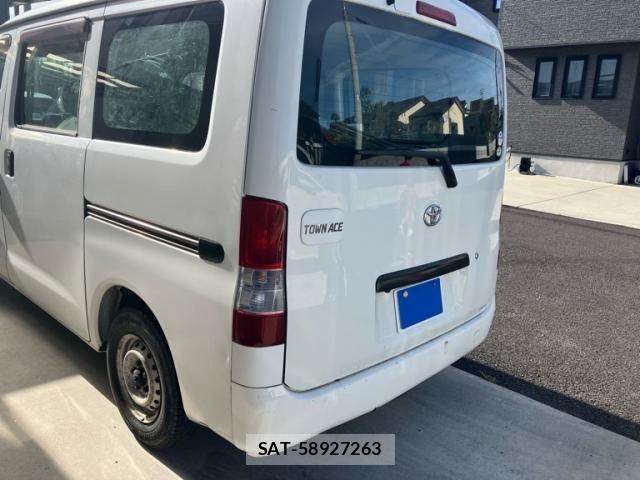 Toyota TOWNACE VAN 2012-10 7729904-5