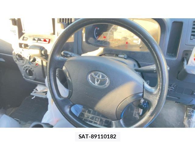 Toyota TOWNACE VAN 2018-11 8038784-13