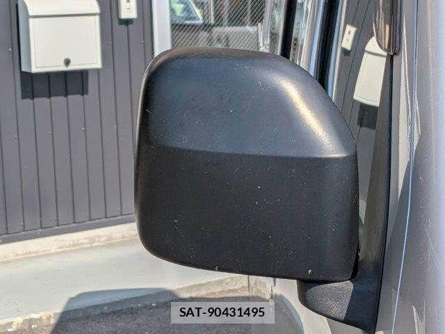 Toyota TOWNACE VAN 2015-11 8132703-21