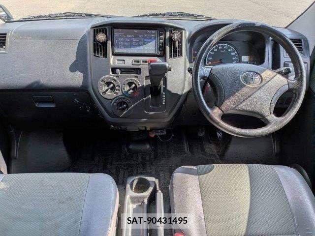 Toyota TOWNACE VAN 2015-11 8132703-2