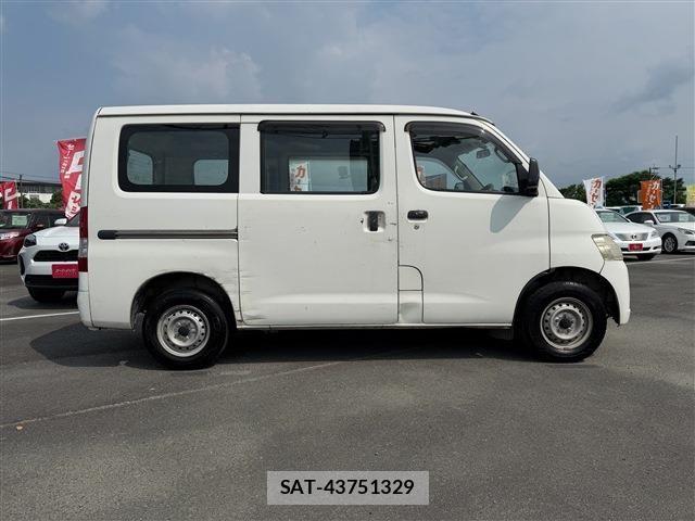 Toyota TOWNACE VAN 2013-10 8210693-4