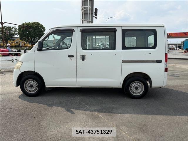 Toyota TOWNACE VAN 2013-10 8210693-8