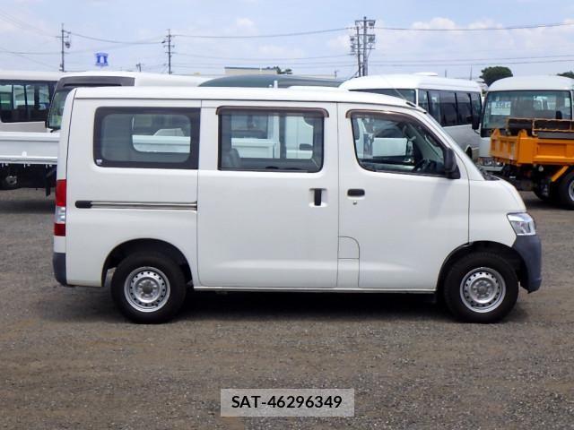 Toyota TOWNACE VAN 2019-02 8232170-4