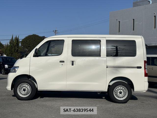 Toyota TOWNACE VAN 2025-12 8338225-11