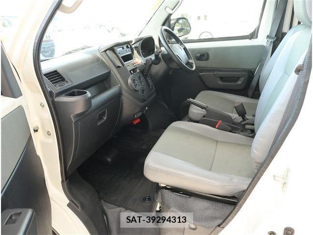 Toyota TOWNACE VAN 2024-10 8338227-11