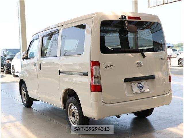 Toyota TOWNACE VAN 2024-10 8338227-18
