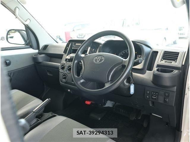Toyota TOWNACE VAN 2024-10 8338227-1