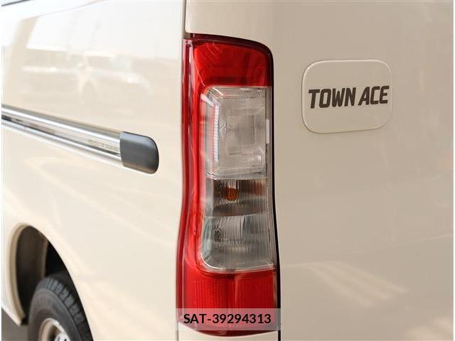 Toyota TOWNACE VAN 2024-10 8338227-21
