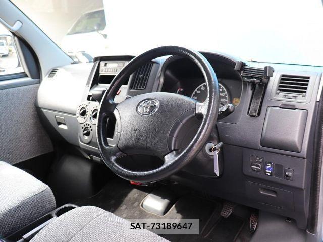 Toyota TOWNACE VAN 2017-01 8369438-17