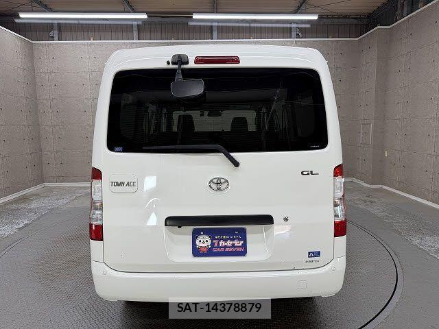 Toyota TOWNACE VAN 2022-08 8369441-7