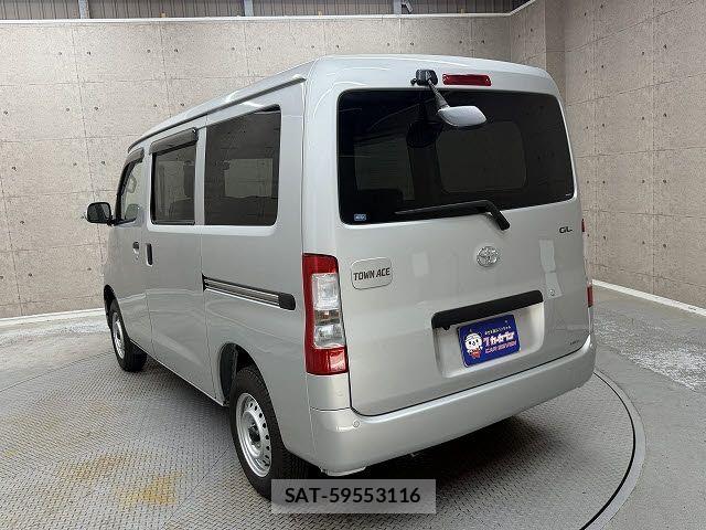 Toyota TOWNACE VAN 2022-09 8629386-2