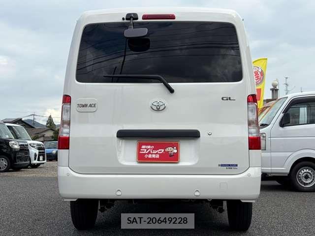 Toyota TOWNACE VAN 2026-08 8662018-6