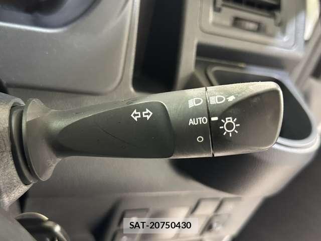 Toyota TOWNACE VAN 2021-06 8797748-11