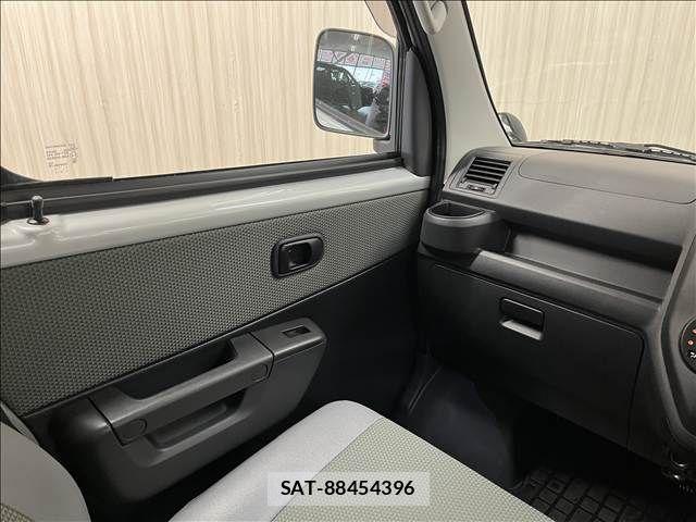 Toyota TOWNACE VAN 2025-09 8832094-10