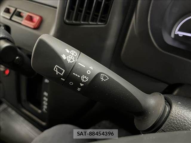 Toyota TOWNACE VAN 2025-09 8832094-14