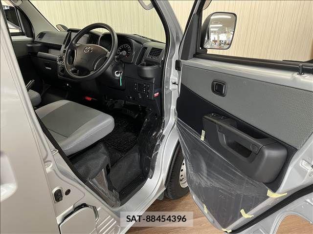 Toyota TOWNACE VAN 2025-09 8832094-28