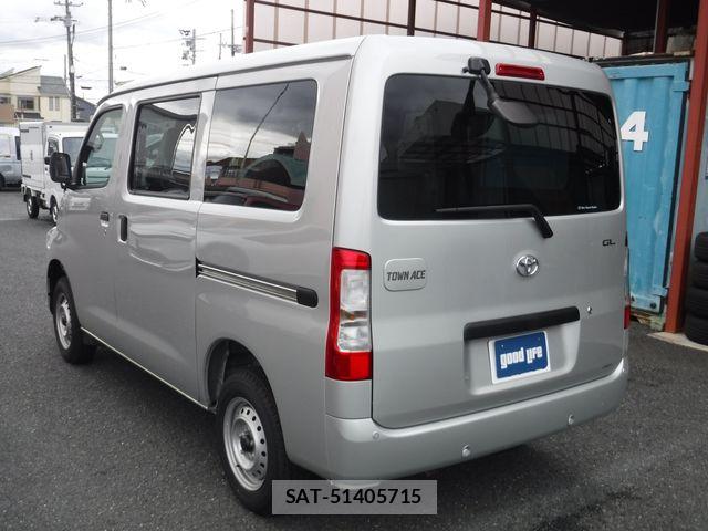 Toyota TOWNACE VAN 2026-08 8832097-3