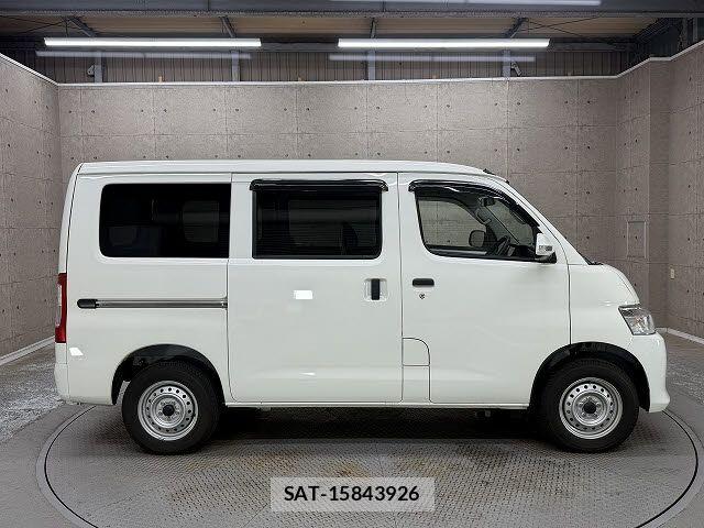 Toyota TOWNACE VAN 2022-03 8832096-5