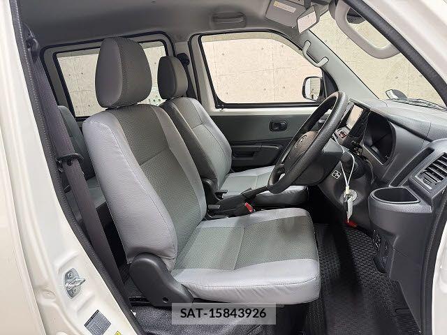 Toyota TOWNACE VAN 2022-03 8832096-7