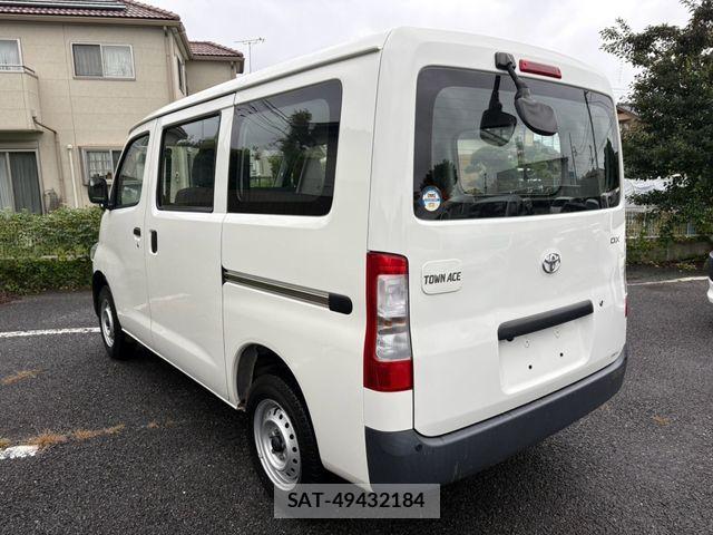 Toyota TOWNACE VAN 2021-08 8872279-4