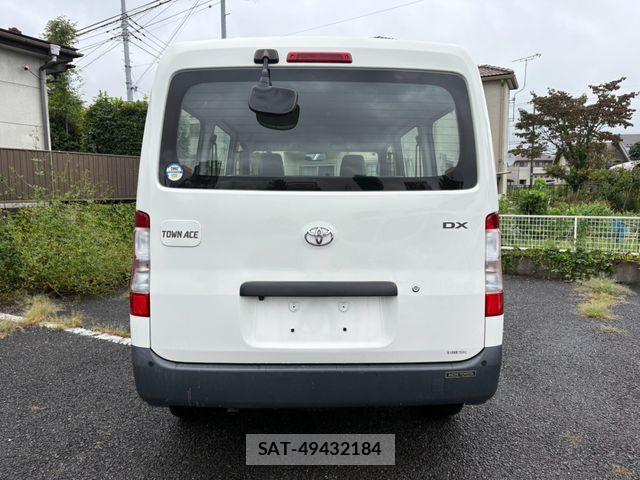 Toyota TOWNACE VAN 2021-08 8872279-5