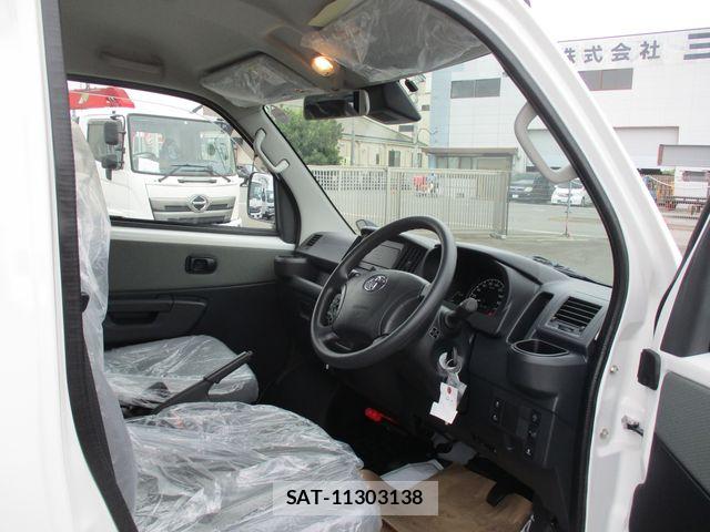Toyota TOWNACE VAN 2025-09 8882635-8