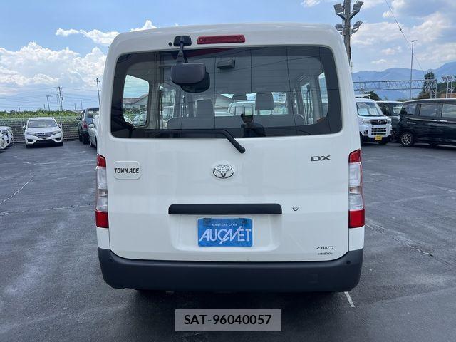 Toyota TOWNACE VAN 2024-08 1199009-3