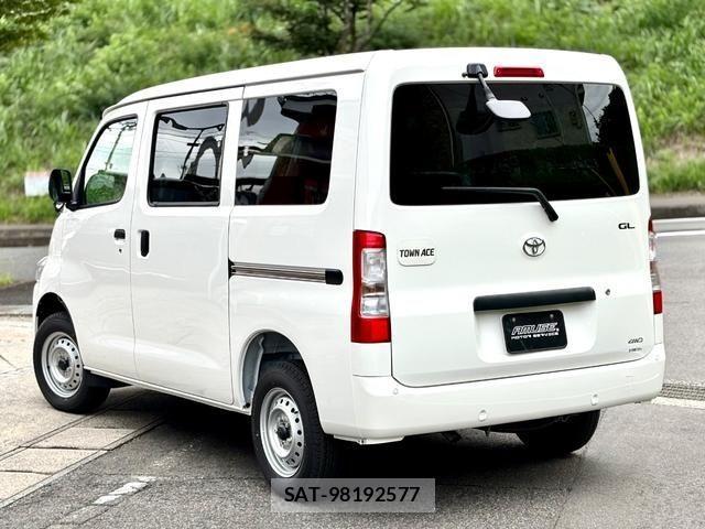 Toyota TOWNACE VAN 2025-09 1294513-1