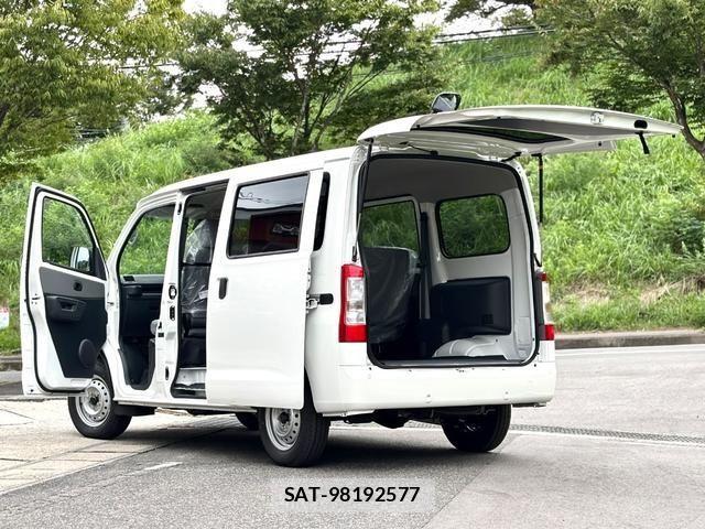 Toyota TOWNACE VAN 2025-09 1294513-4