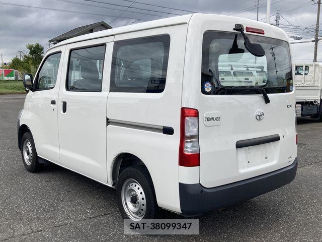 Toyota TOWNACE VAN 2021-06 1333698-1
