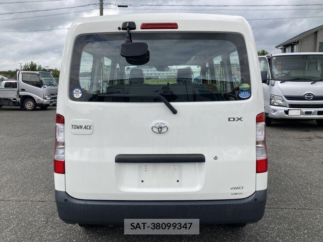 Toyota TOWNACE VAN 2021-06 1333698-23