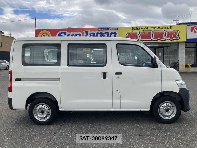 Toyota TOWNACE VAN 2021-06 1333698-24