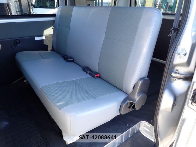 Toyota TOWNACE VAN 2021-12 2101282-23