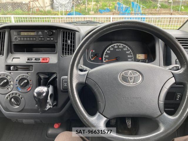 Toyota TOWNACE VAN 2017-05 6504218-19