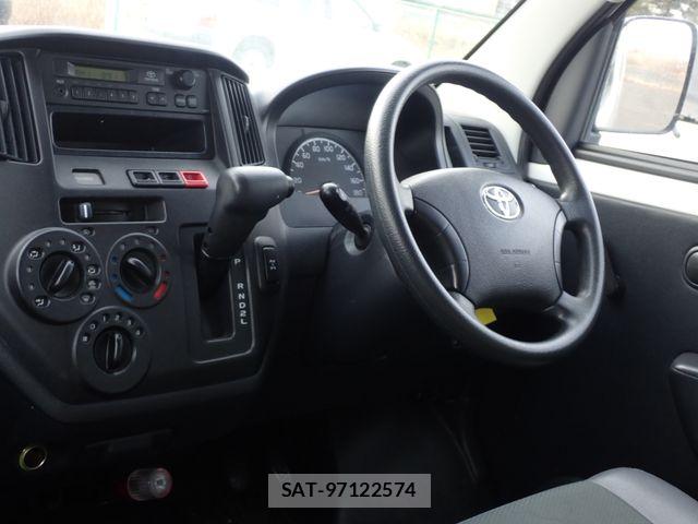 Toyota TOWNACE VAN 2020-02 6817647-8